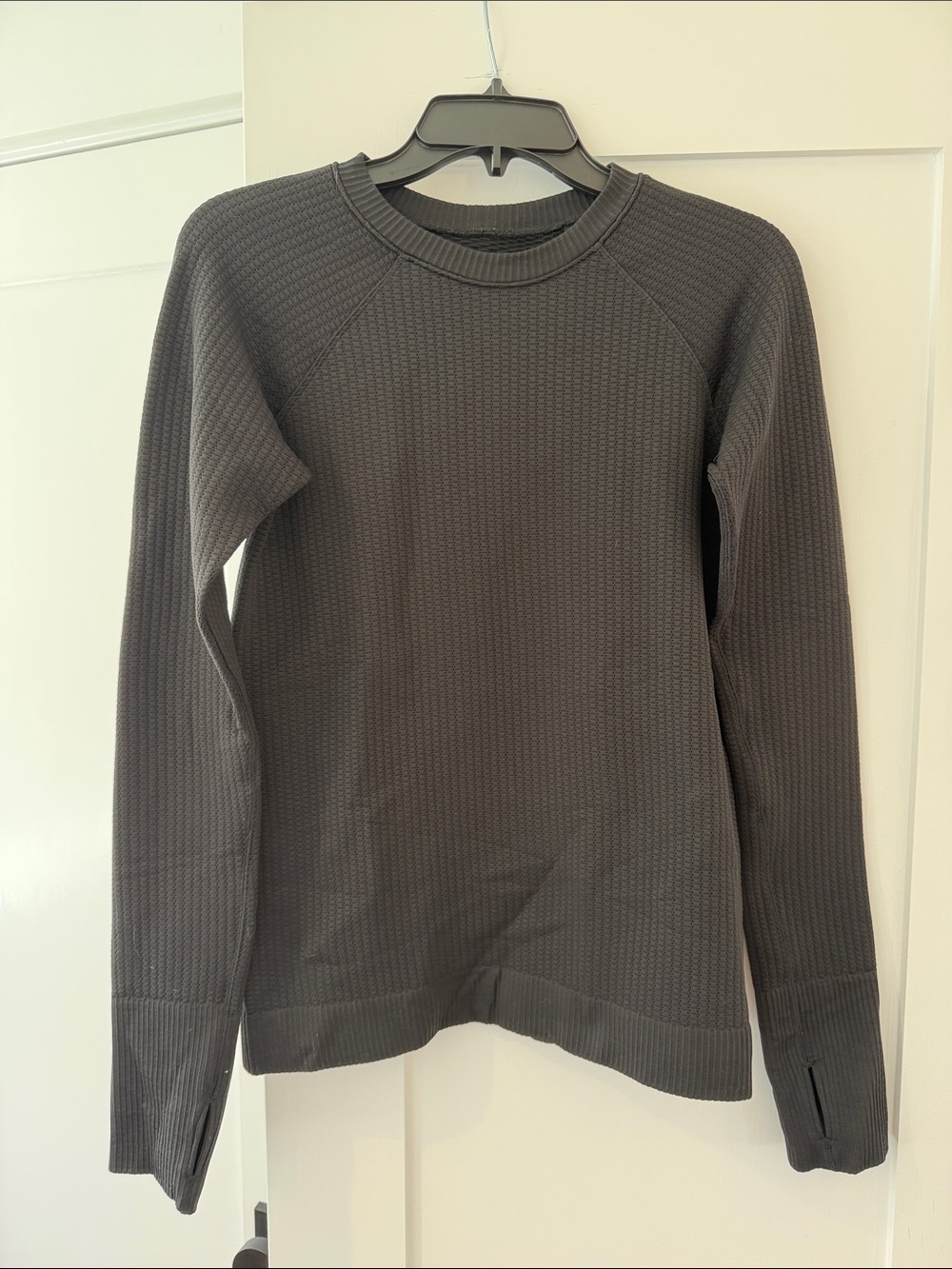 lululemon athletica Women's Rest Less Pullover in Bubble Dot Black size 8